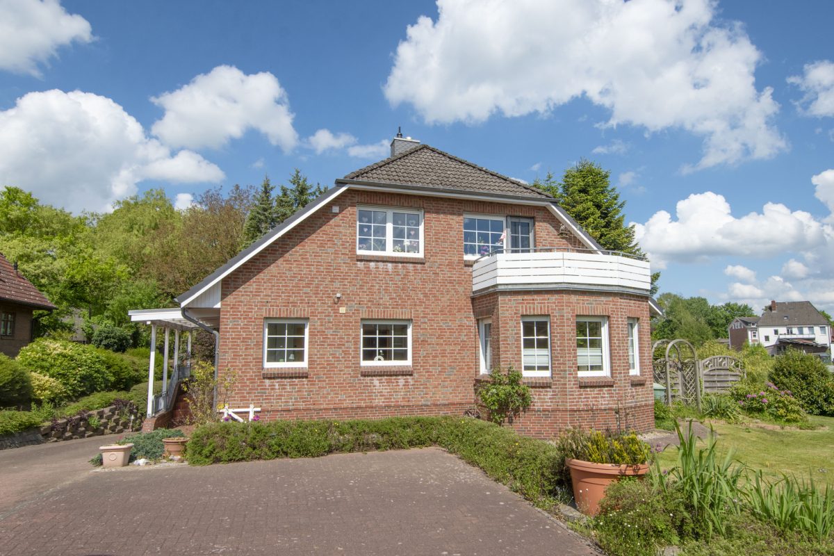 Immobilienangebot - Schenefeld - Alle - Großzügiges Einfamilienhaus mit Einliegerwohnung in ruhiger Sackgassenlage