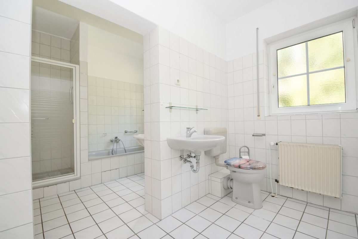 Immobilienangebot - Schenefeld - Alle - Großzügiges Einfamilienhaus mit Einliegerwohnung in ruhiger Sackgassenlage