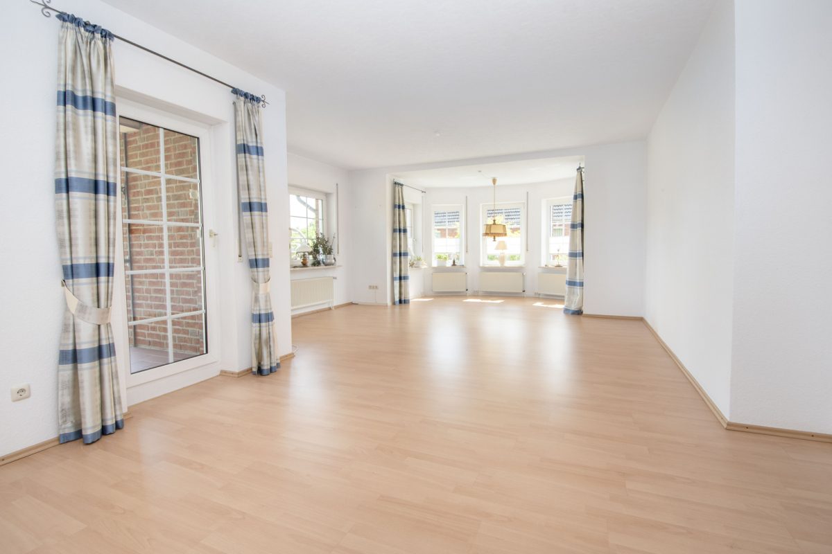 Immobilienangebot - Schenefeld - Alle - Großzügiges Einfamilienhaus mit Einliegerwohnung in ruhiger Sackgassenlage