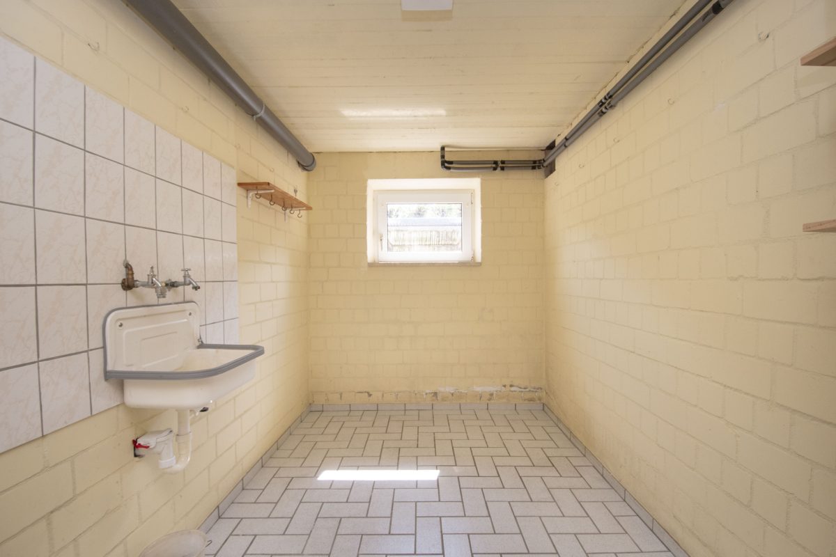 Immobilienangebot - Schenefeld - Alle - Großzügiges Einfamilienhaus mit Einliegerwohnung in ruhiger Sackgassenlage