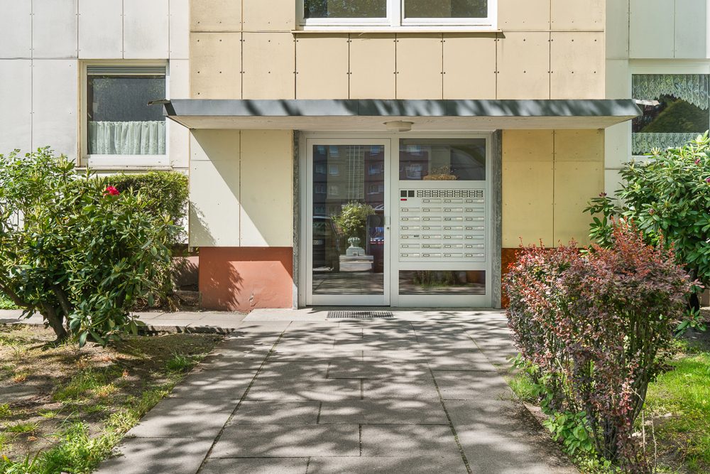 Immobilienangebot - Hamburg / Meiendorf - Alle - Mehr Raum für Ihre Familie - helle 4-Zimmer-Wohnung mit West-Balkon, Aufzug und Außenstellplatz