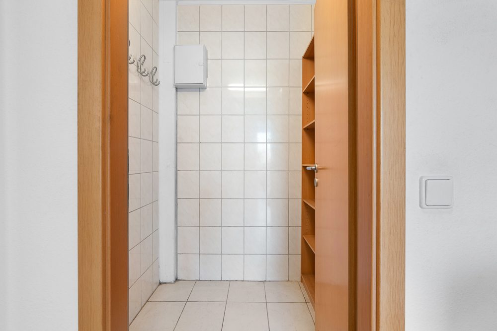 Immobilienangebot - Hamburg / Meiendorf - Alle - Mehr Raum für Ihre Familie - helle 4-Zimmer-Wohnung mit West-Balkon, Aufzug und Außenstellplatz