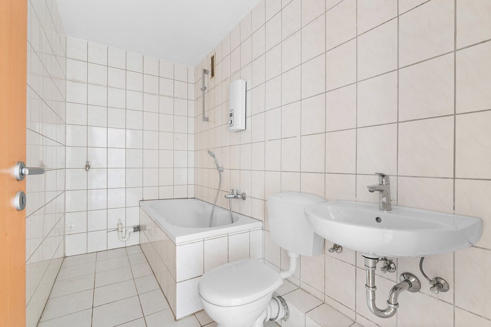 Immobilienangebot - Hamburg / Meiendorf - Alle - Mehr Raum für Ihre Familie - helle 4-Zimmer-Wohnung mit West-Balkon, Aufzug und Außenstellplatz