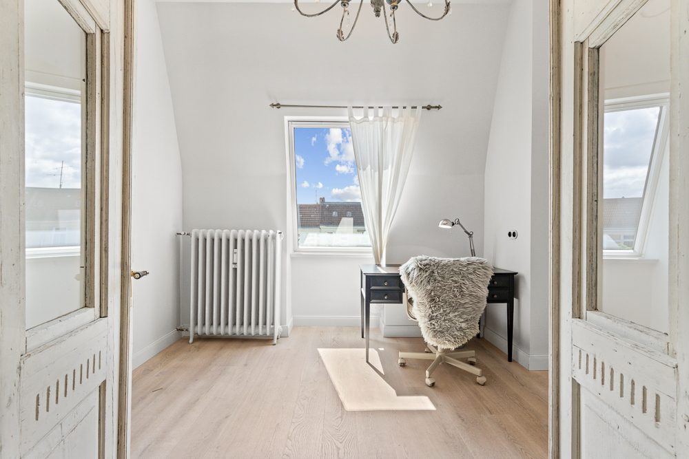 Immobilienangebot - Hamburg / Hoheluft-Ost - Alle - Einzigartiges Wohnen über den Dächern - Loft-Charakter trifft Gründerzeitcharme in Hoheluft-Ost