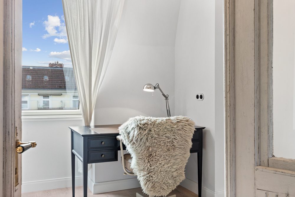 Immobilienangebot - Hamburg / Hoheluft-Ost - Alle - Einzigartiges Wohnen über den Dächern - Loft-Charakter trifft Gründerzeitcharme in Hoheluft-Ost