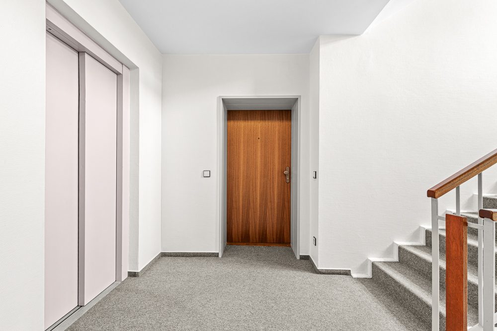 Immobilienangebot - Hamburg / Bergedorf - Alle - Großzügige 3-Zimmer-Wohnung mit Südbalkon, Tiefgarage & Aufzug in grüner Wohnlage