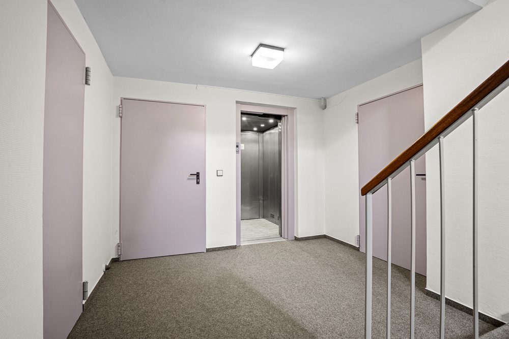 Immobilienangebot - Hamburg / Bergedorf - Alle - Großzügige 3-Zimmer-Wohnung mit Südbalkon, Tiefgarage & Aufzug in grüner Wohnlage