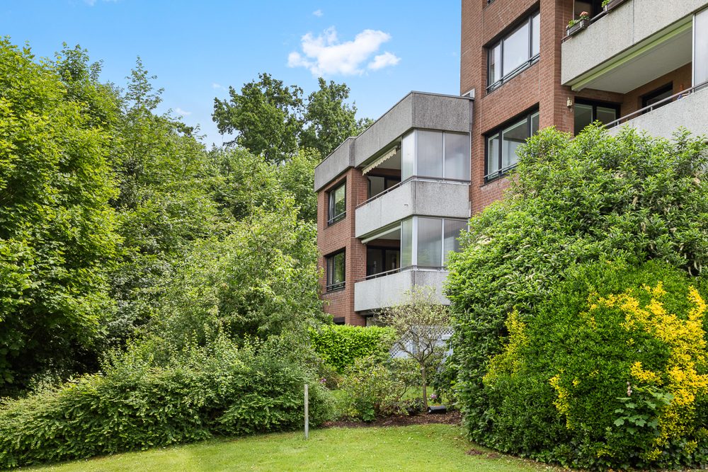Immobilienangebot - Hamburg / Rahlstedt - Alle - Helle 4-Zimmer-Wohnung mit Parkblick, Aufzug und Tiefgaragenstellplatz in Alt-Rahlstedt