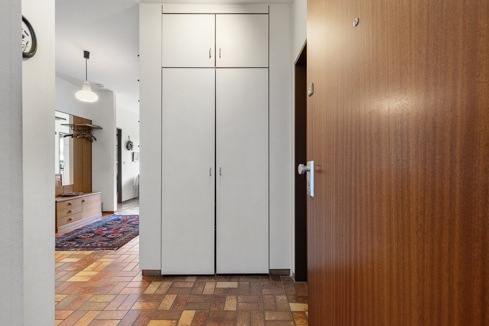 Immobilienangebot - Hamburg / Rahlstedt - Alle - Helle 4-Zimmer-Wohnung mit Parkblick, Aufzug und Tiefgaragenstellplatz in Alt-Rahlstedt