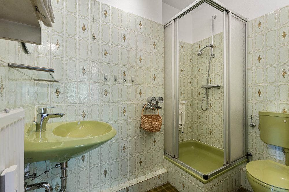 Immobilienangebot - Hamburg / Rahlstedt - Alle - Helle 4-Zimmer-Wohnung mit Parkblick, Aufzug und Tiefgaragenstellplatz in Alt-Rahlstedt