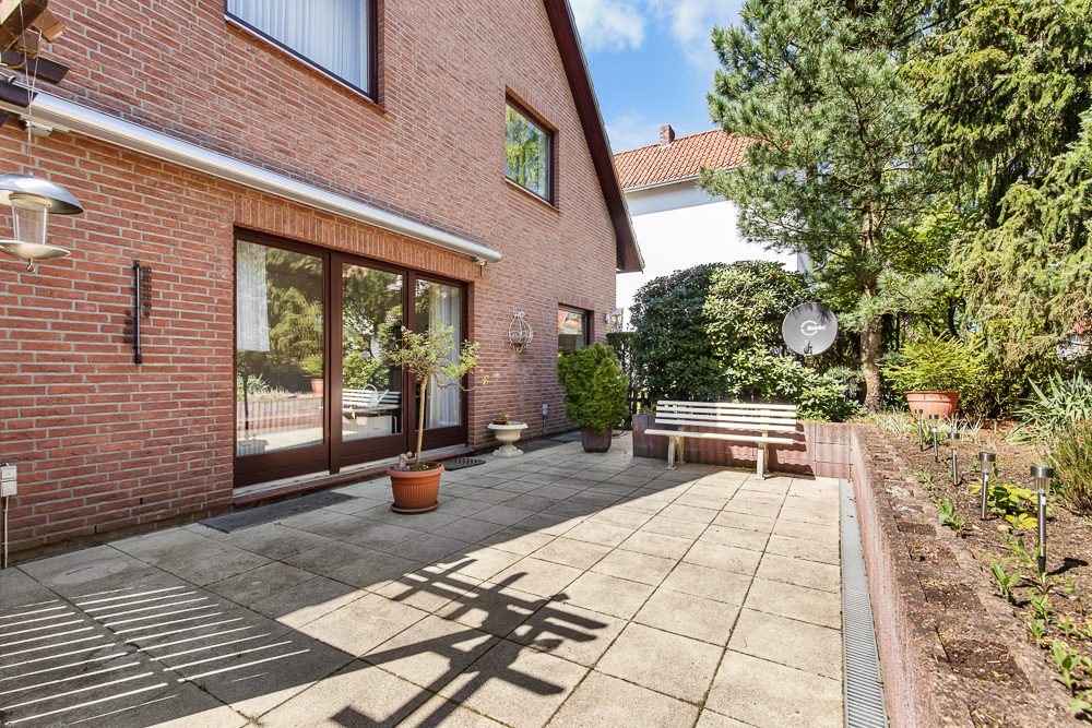 Immobilienangebot - Hamburg / Rahlstedt - Alle - Gepflegte Doppelhaushälfte mit separatem Garten & Garage in beliebter Anliegerstraße von Rahlstedt