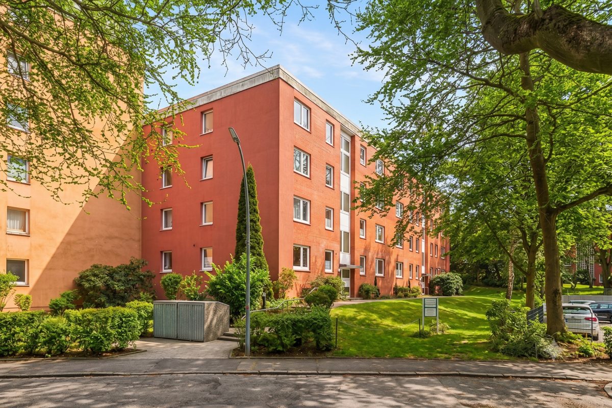 Immobilienangebot - Hamburg / Rahlstedt - Alle - Attraktive 3-Zimmer-Wohnung mit schöner Terrasse sowie Stellplatz