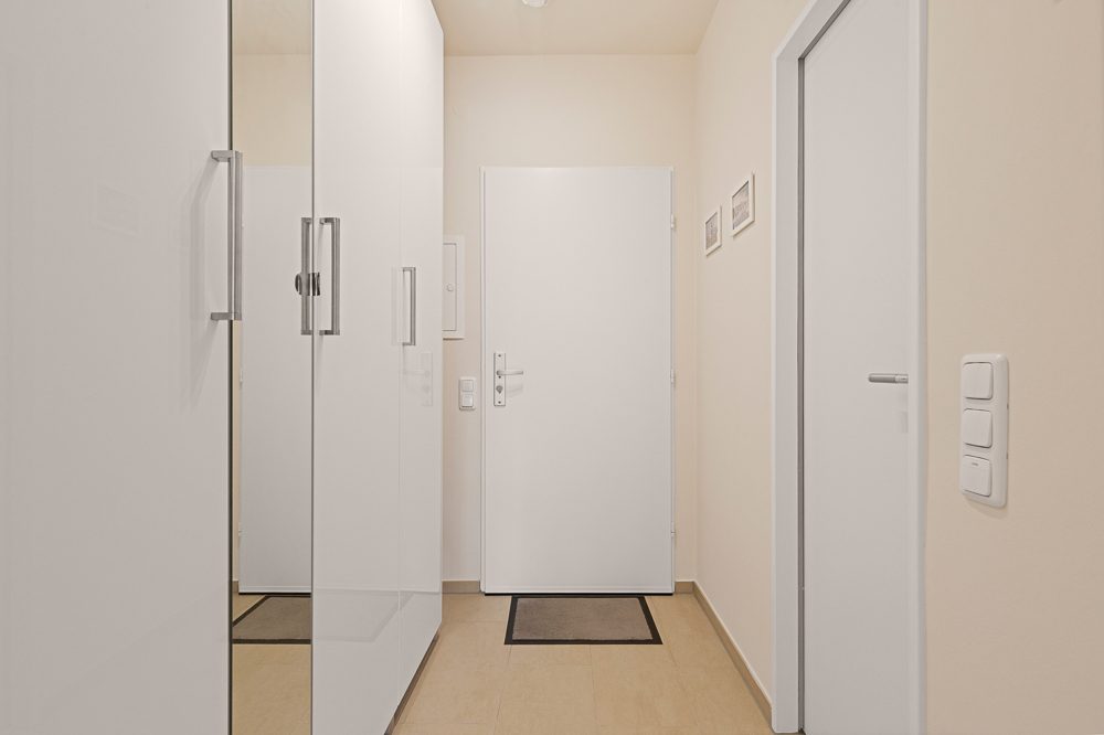 Immobilienangebot - Hamburg / Rahlstedt - Alle - TOP-1-Zimmer-Wohnung im Hochparterre, komplett möbliert und sofort bezugsfertig oder vermietbar