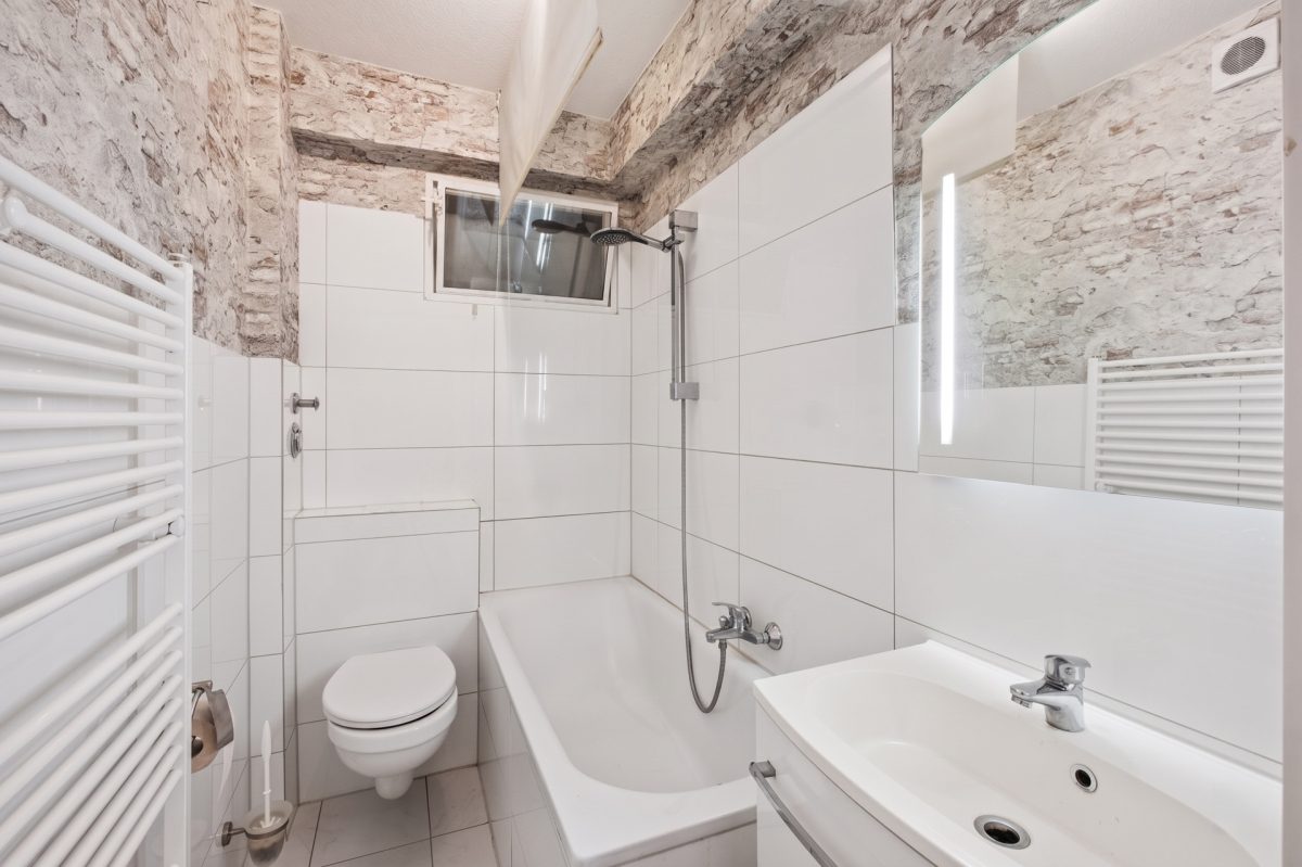Immobilienangebot - Hamburg - Horn - Alle - Kapitalanleger aufgepasst! Modernisierte & Vermietete 2-Zimmer-Wohnung mit Balkon in Hamburg-Horn