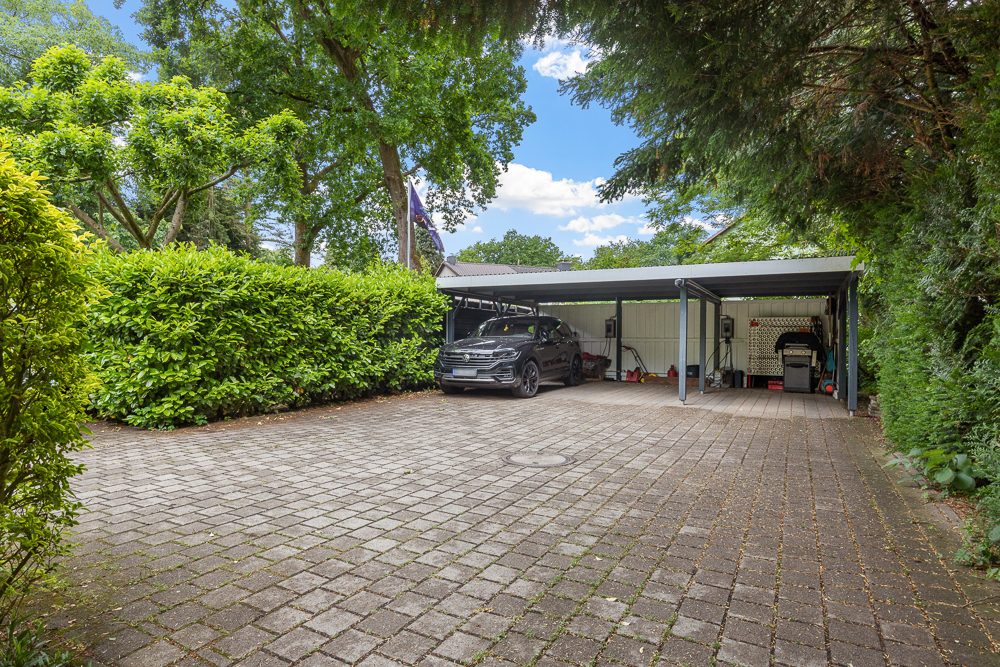 Immobilienangebot - Hamburg / Rahlstedt - Alle - Gepflegtes Reihenendhaus mit Carport in beliebter und ruhiger Lage direkt am Rahlstedter Hegenwald