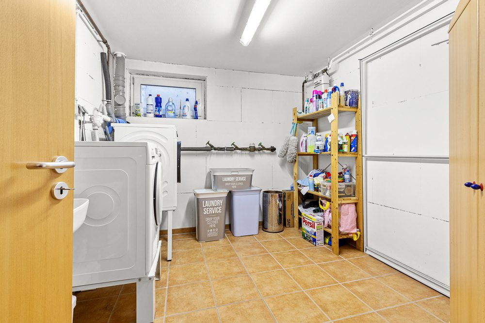 Immobilienangebot - Hamburg / Rahlstedt - Alle - Gepflegtes Reihenendhaus mit Carport in beliebter und ruhiger Lage direkt am Rahlstedter Hegenwald