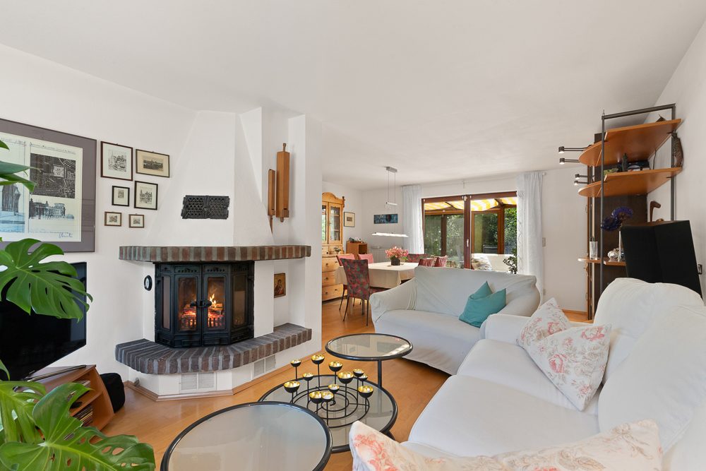 Immobilienangebot - Hamburg / Billstedt - Alle - Einfamilienhaus: 6 Zimmer mit beheiztem Wintergarten in verkehrsgünstiger Lage