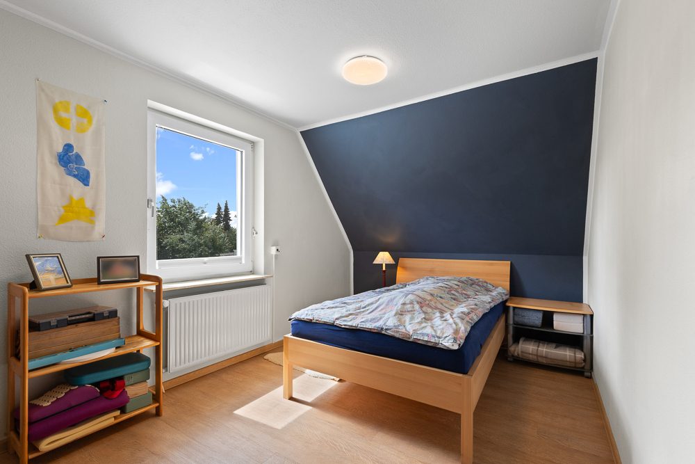 Immobilienangebot - Hamburg / Billstedt - Alle - Einfamilienhaus: 6 Zimmer mit beheiztem Wintergarten in verkehrsgünstiger Lage