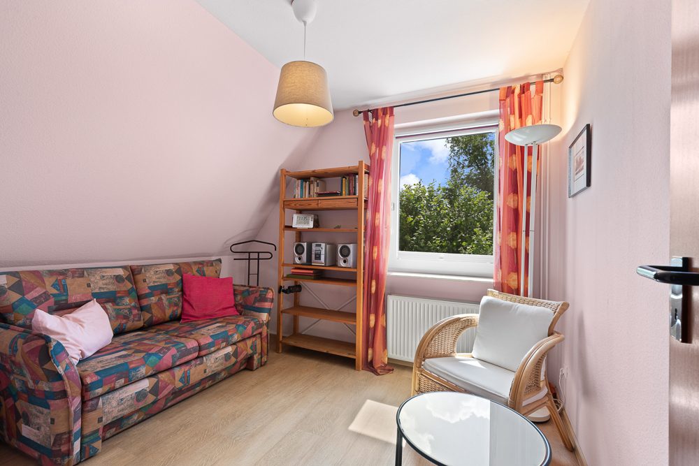 Immobilienangebot - Hamburg / Billstedt - Alle - Einfamilienhaus: 6 Zimmer mit beheiztem Wintergarten in verkehrsgünstiger Lage