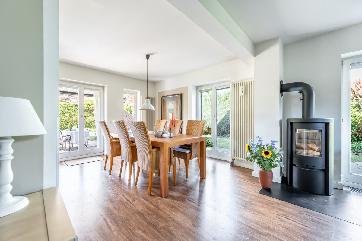 Immobilienangebot - Lübeck - Alle - Familienglück: Traumhaftes Einfamilienhaus mit herrlichem Garten und erstklassiger Ausstattung