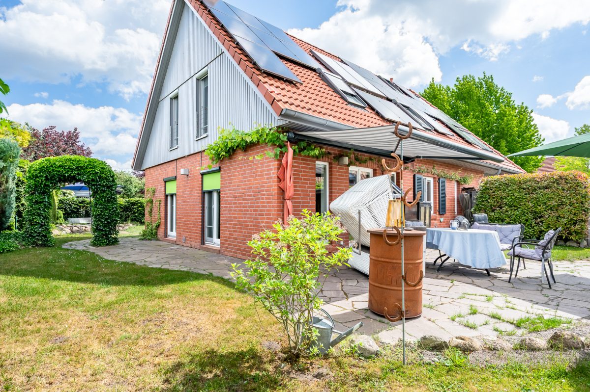 Immobilienangebot - Lübeck - Alle - Familienglück: Traumhaftes Einfamilienhaus mit herrlichem Garten und erstklassiger Ausstattung