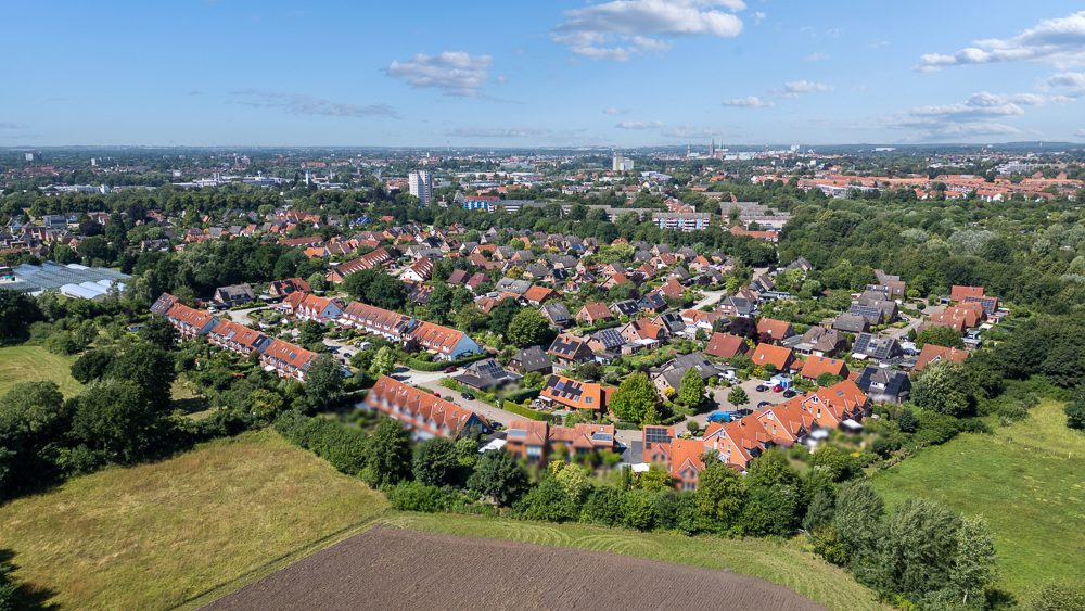 Immobilienangebot - Lübeck - Alle - Familienglück: Traumhaftes Einfamilienhaus mit herrlichem Garten und erstklassiger Ausstattung