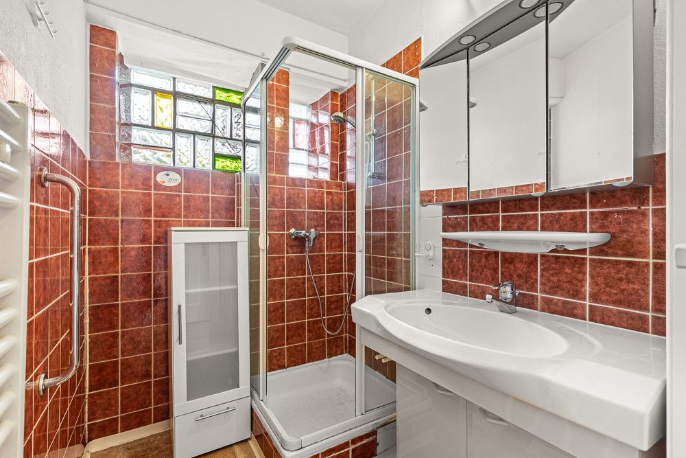 Immobilienangebot - Hamburg / Meiendorf - Alle - Sanierungsobjekt: Zweifamilienhaus im grünen und ruhigen Meiendorf