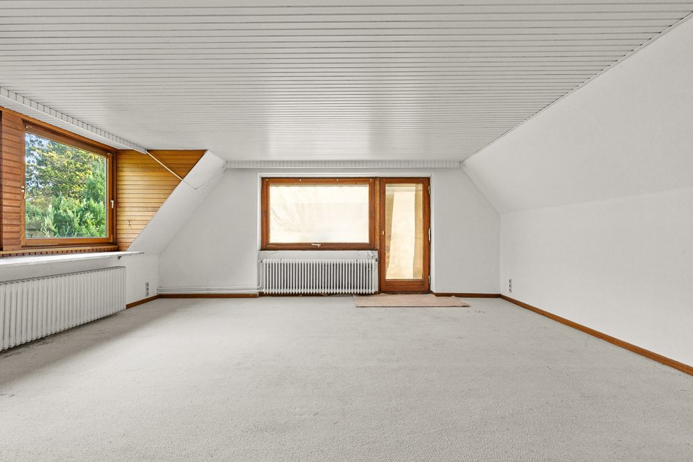 Immobilienangebot - Hamburg / Meiendorf - Alle - Sanierungsobjekt: Zweifamilienhaus im grünen und ruhigen Meiendorf