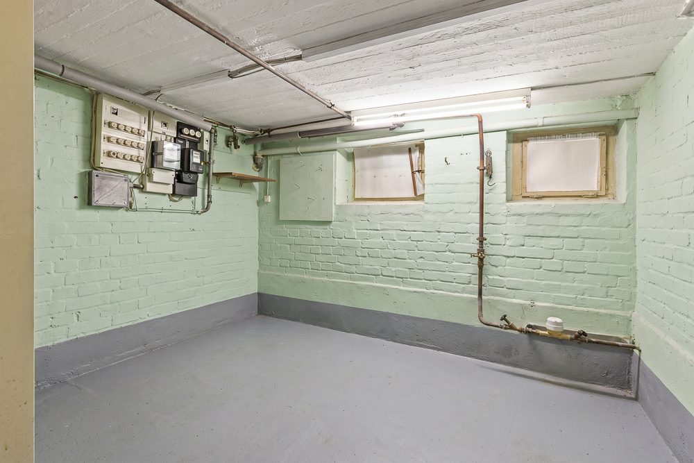 Immobilienangebot - Hamburg / Meiendorf - Alle - Sanierungsobjekt: Zweifamilienhaus im grünen und ruhigen Meiendorf