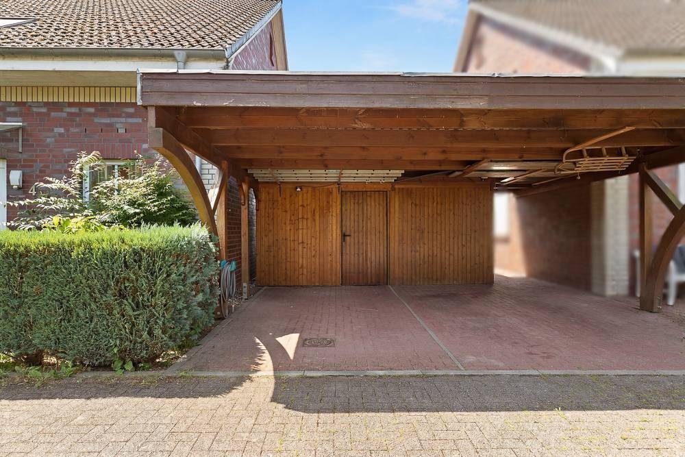Immobilienangebot - Ammersbek - Alle - Moderne Doppelhaushälfte mit Carport in ruhiger Lage von Ammersbek