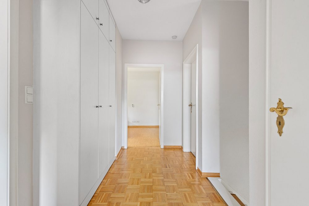 Immobilienangebot - Hamburg / Rahlstedt - Alle - Charmantes Einfamilienhaus mit Südgrundstück, Wintergarten und Garage, in sehr begehrter Lage