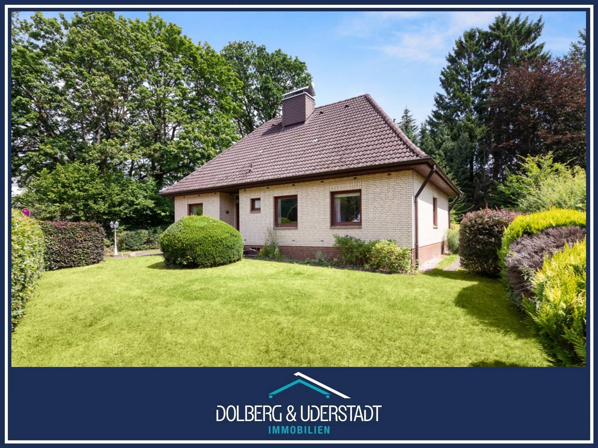 Immobilienangebot - Hamburg / Rahlstedt - Alle - Gepflegter Bungalow mit Garten, Kamin und Ausbaupotenzial in ruhiger und zentraler Lage von Rahlstedt