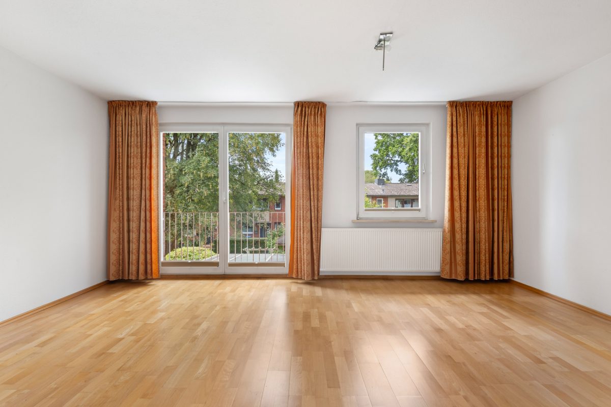 Immobilienangebot - Hamburg / Meiendorf - Alle - WARTELISTE! Reihenhaus mit grünem, liebevoll angelegtem Westgarten und viel Platz zum Wohlfühlen