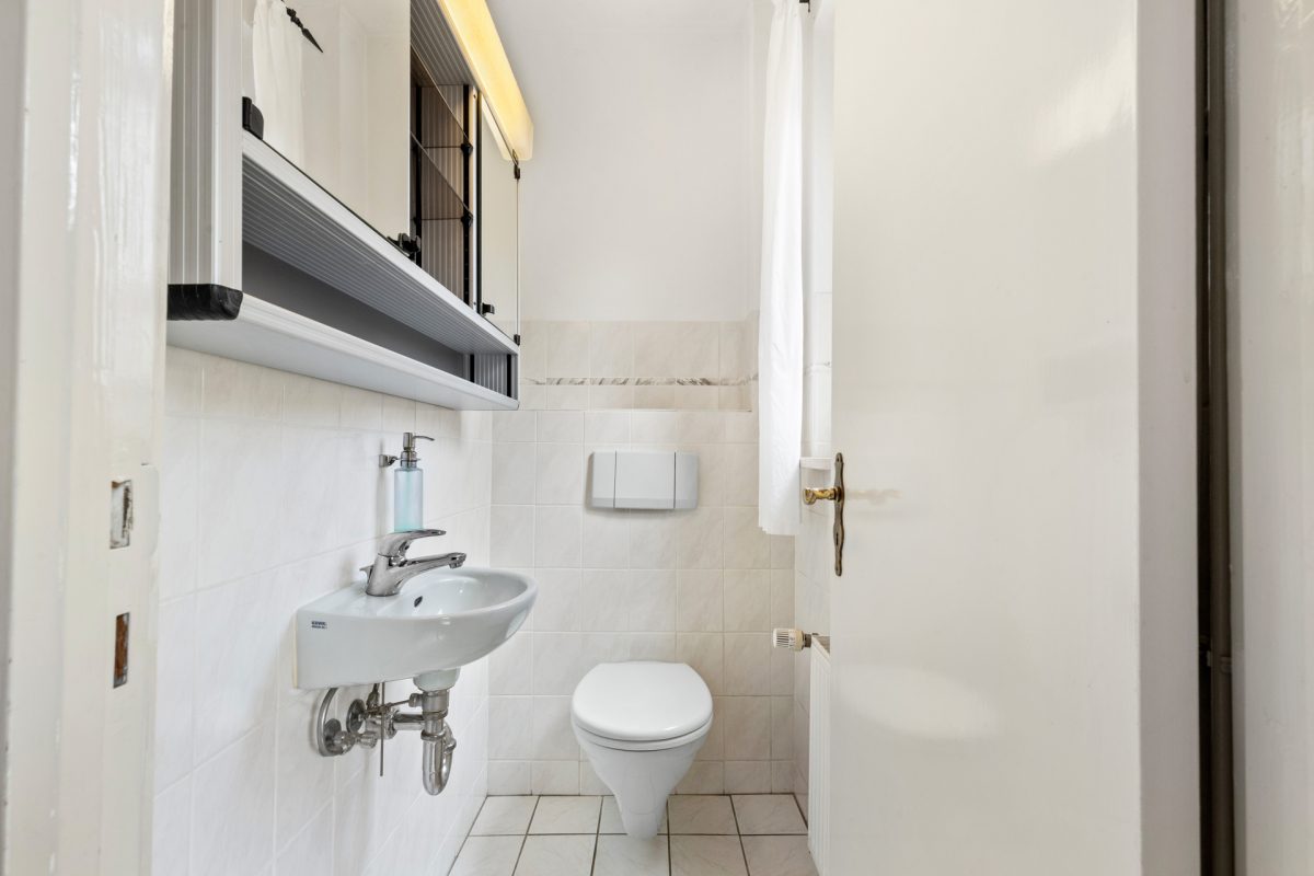 Immobilienangebot - Hamburg / Meiendorf - Alle - WARTELISTE! Reihenhaus mit grünem, liebevoll angelegtem Westgarten und viel Platz zum Wohlfühlen