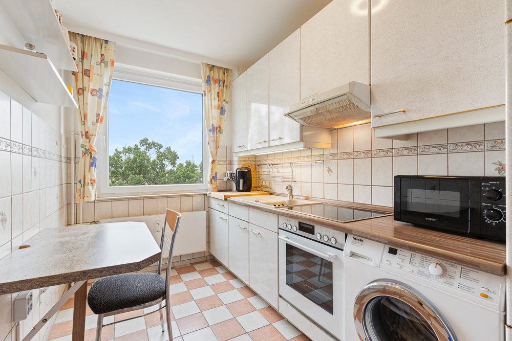 Immobilienangebot - Hamburg / Steilshoop - Alle - NUR NOCH WARTELISTE ! Großzügige 3-Zimmer-Wohnung mit vielen Möglichkeiten & Weitblick ins Grüne