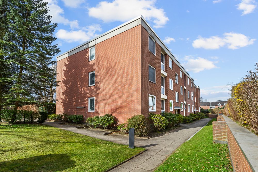 Immobilienangebot - Rellingen - Alle - Raum für eigene Ideen: schön geschnittene Wohnung mit 2,5 Zimmern, Balkon und PKW-Stellplatz
