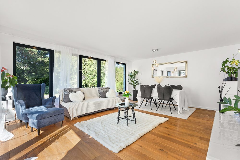 Immobilienangebot - Reinbek - Alle - Zweifamilienhaus mit Einliegerwohnung – modernisiert, renditestark ideal für Eigennutzer und Anleger