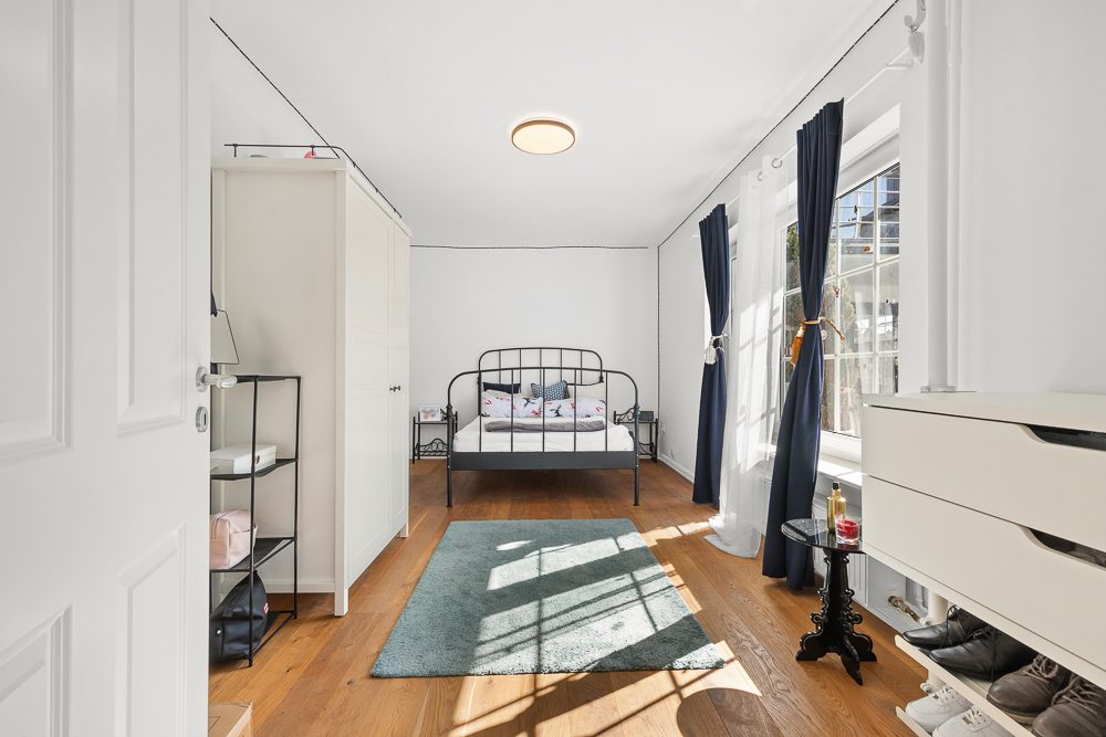 Immobilienangebot - Reinbek - Alle - Zweifamilienhaus mit Einliegerwohnung – modernisiert, renditestark ideal für Eigennutzer und Anleger