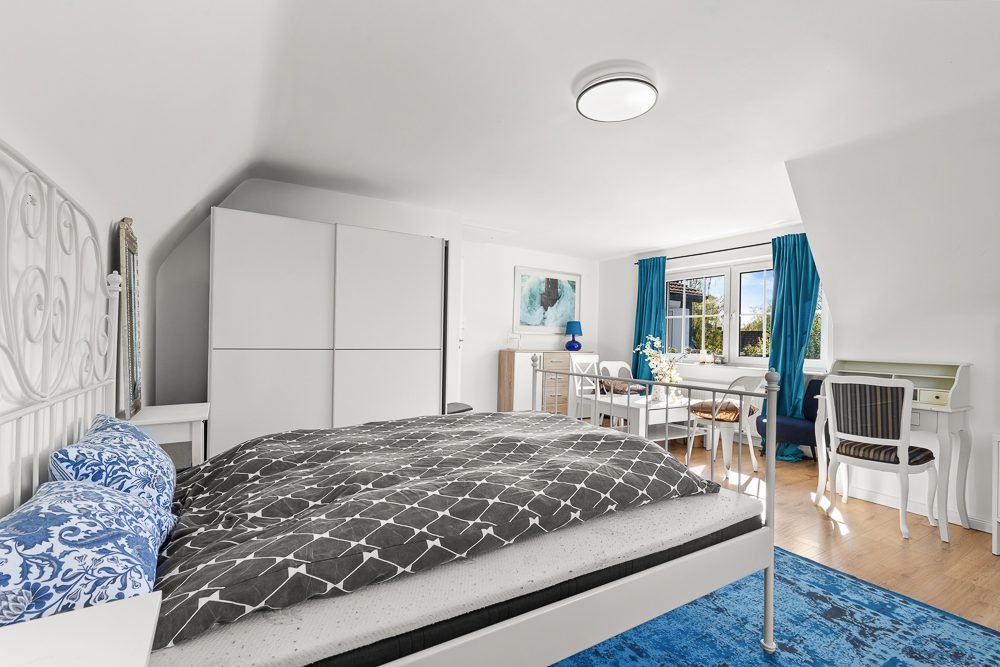 Immobilienangebot - Reinbek - Alle - Zweifamilienhaus mit Einliegerwohnung – modernisiert, renditestark ideal für Eigennutzer und Anleger