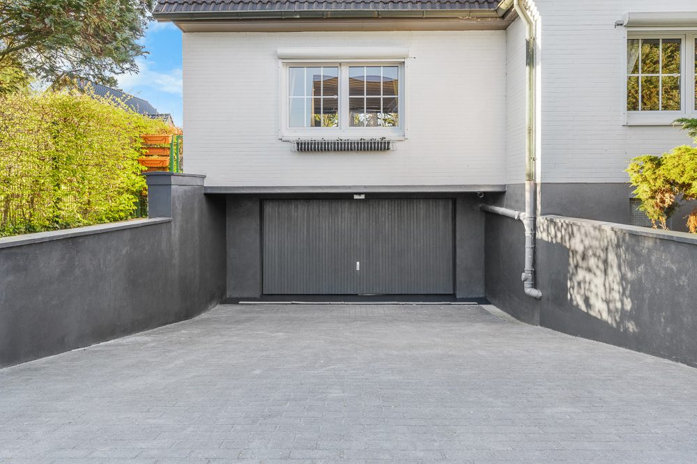 Immobilienangebot - Reinbek - Alle - Zweifamilienhaus mit Einliegerwohnung – modernisiert, renditestark ideal für Eigennutzer und Anleger