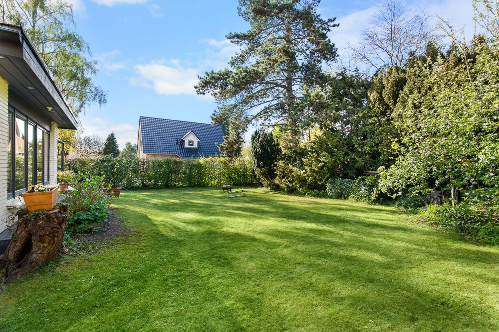 Immobilienangebot - Reinbek - Alle - Zweifamilienhaus mit Einliegerwohnung – modernisiert, renditestark ideal für Eigennutzer und Anleger