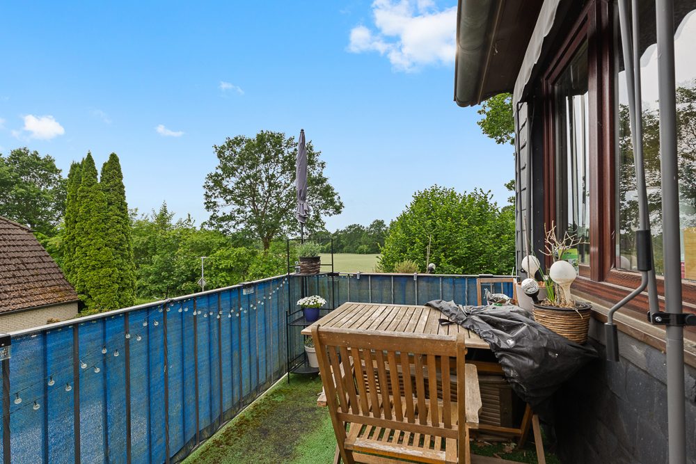Immobilienangebot - Hoisdorf - Alle - Haus mit Einliegerwohnung, herrlichem Grundstück und viel Potential in ruhiger, naturnaher Lage