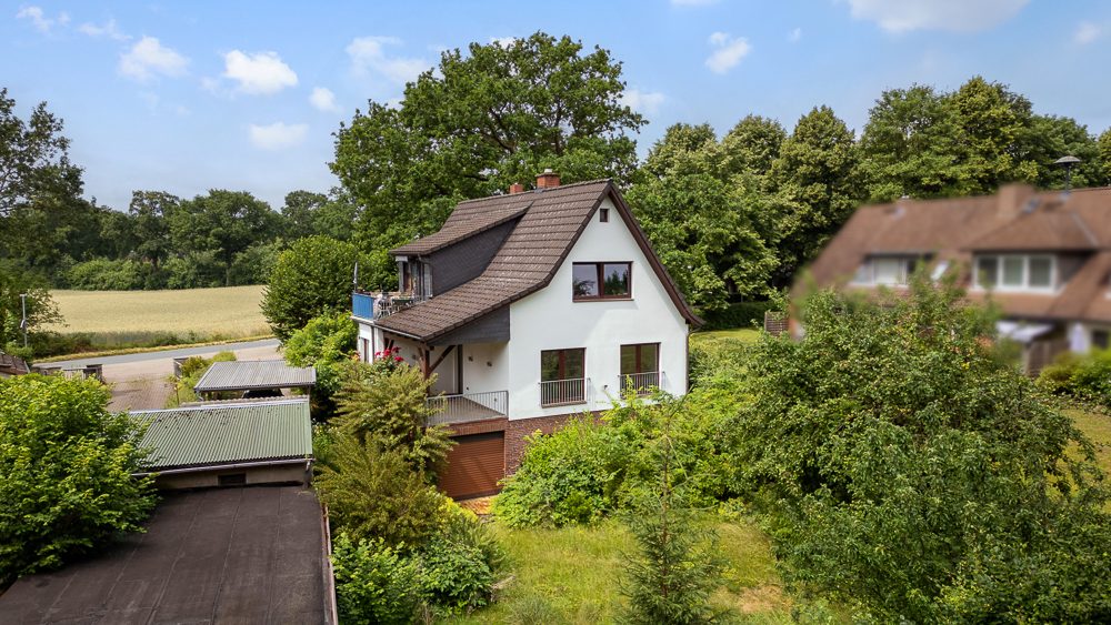 Immobilienangebot - Hoisdorf - Alle - Haus mit Einliegerwohnung, herrlichem Grundstück und viel Potential in ruhiger, naturnaher Lage