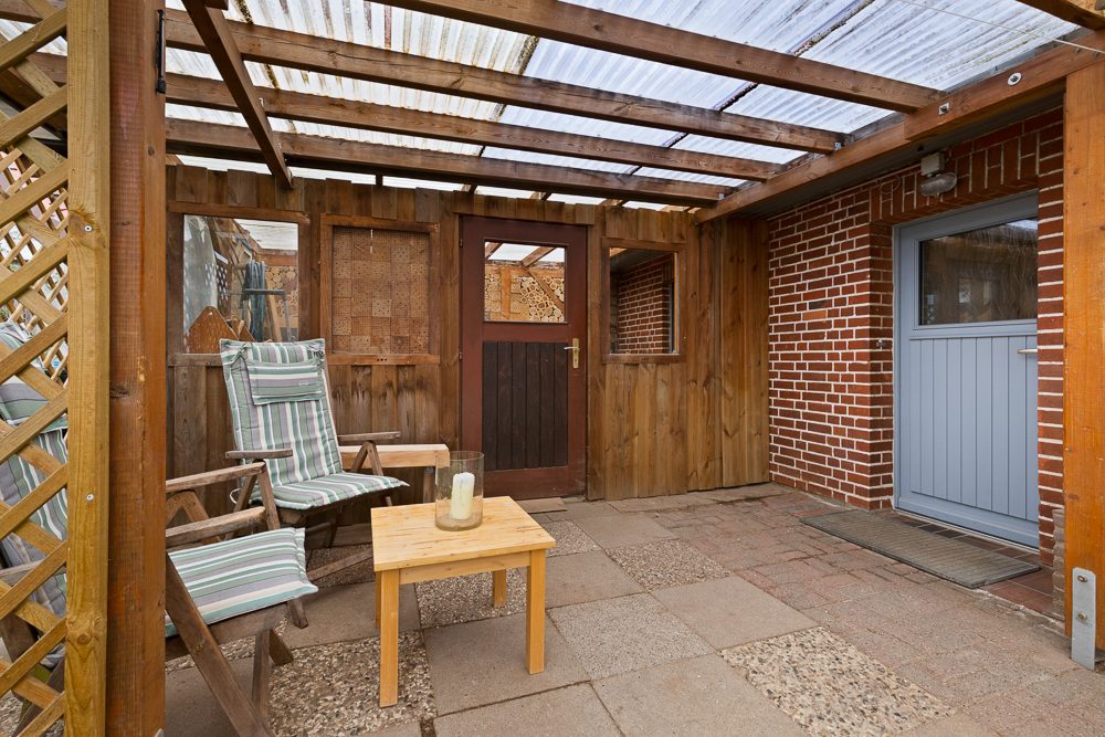 Immobilienangebot - Trittau - Alle - Doppelhaushälfte mit Carport, Energieklasse B!
Wohnfl. ca. 59 m² + ca. 39 m² wohnlich ausgebautes DG