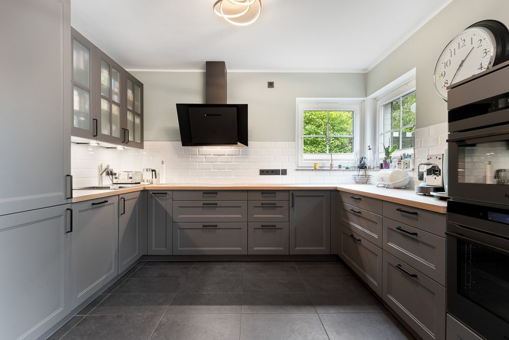 Immobilienangebot - Hamburg / Rahlstedt - Alle - Modernisierte Doppelhaushälfte mit Kamin und Wallbox in ruhiger Wohnlage von Oldenfelde / Rahlstedt
