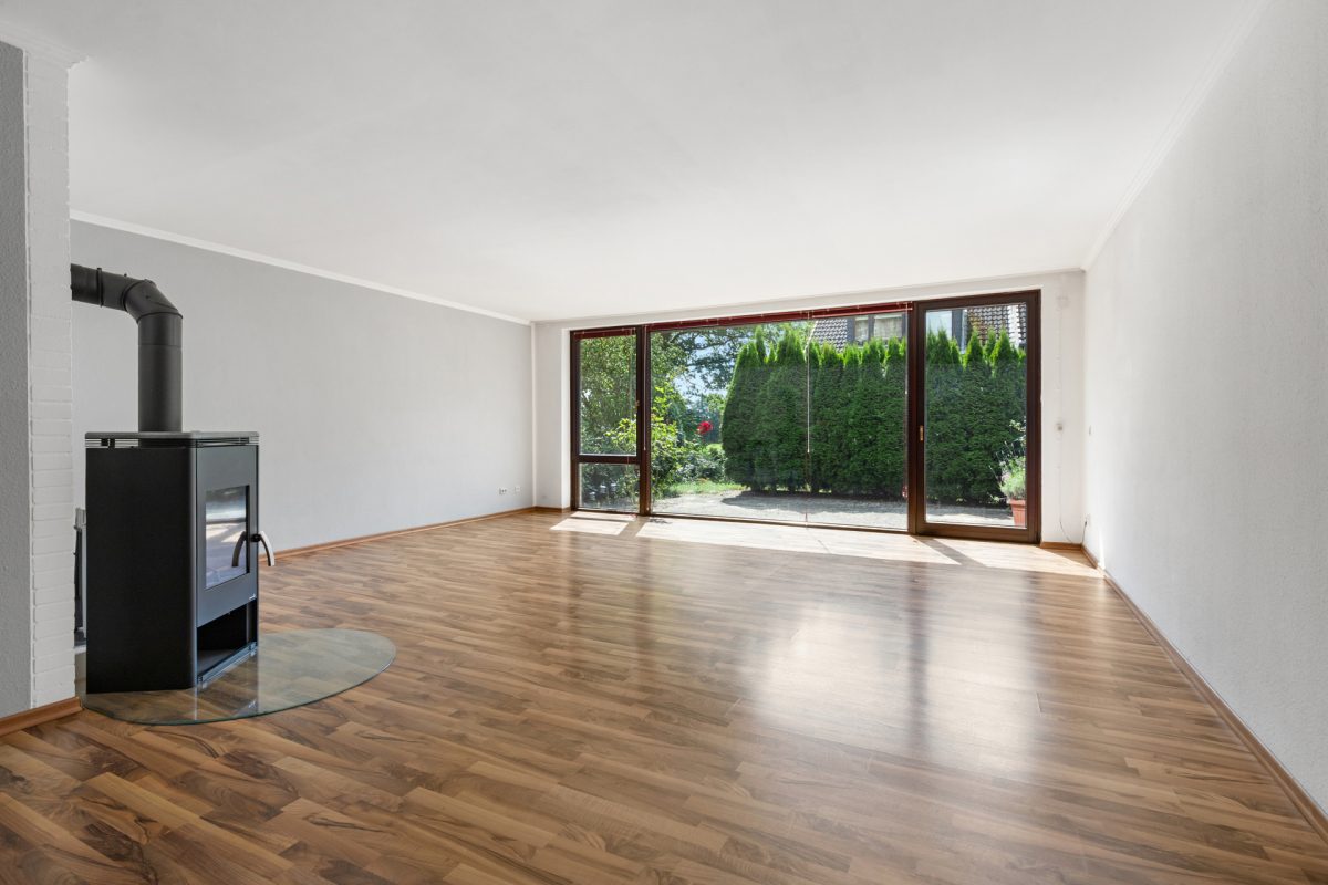 Immobilienangebot - Hamburg / Rahlstedt - Alle - Familienfreundliches Endreihenhaus mit viel Platz und sonniger Terrasse