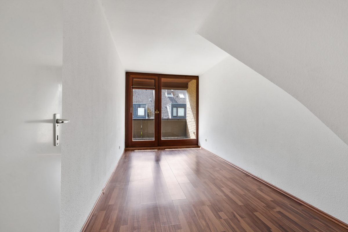 Immobilienangebot - Hamburg / Rahlstedt - Alle - Familienfreundliches Endreihenhaus mit viel Platz und sonniger Terrasse