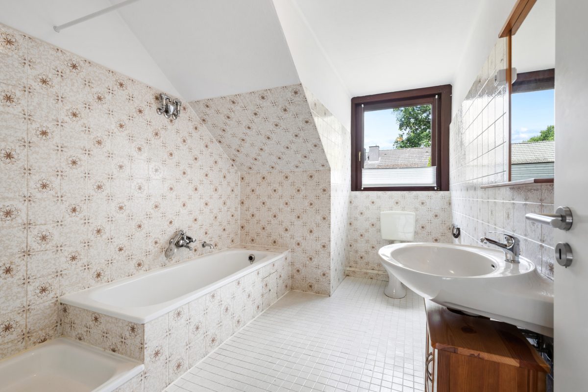 Immobilienangebot - Hamburg / Rahlstedt - Alle - Familienfreundliches Endreihenhaus mit viel Platz und sonniger Terrasse