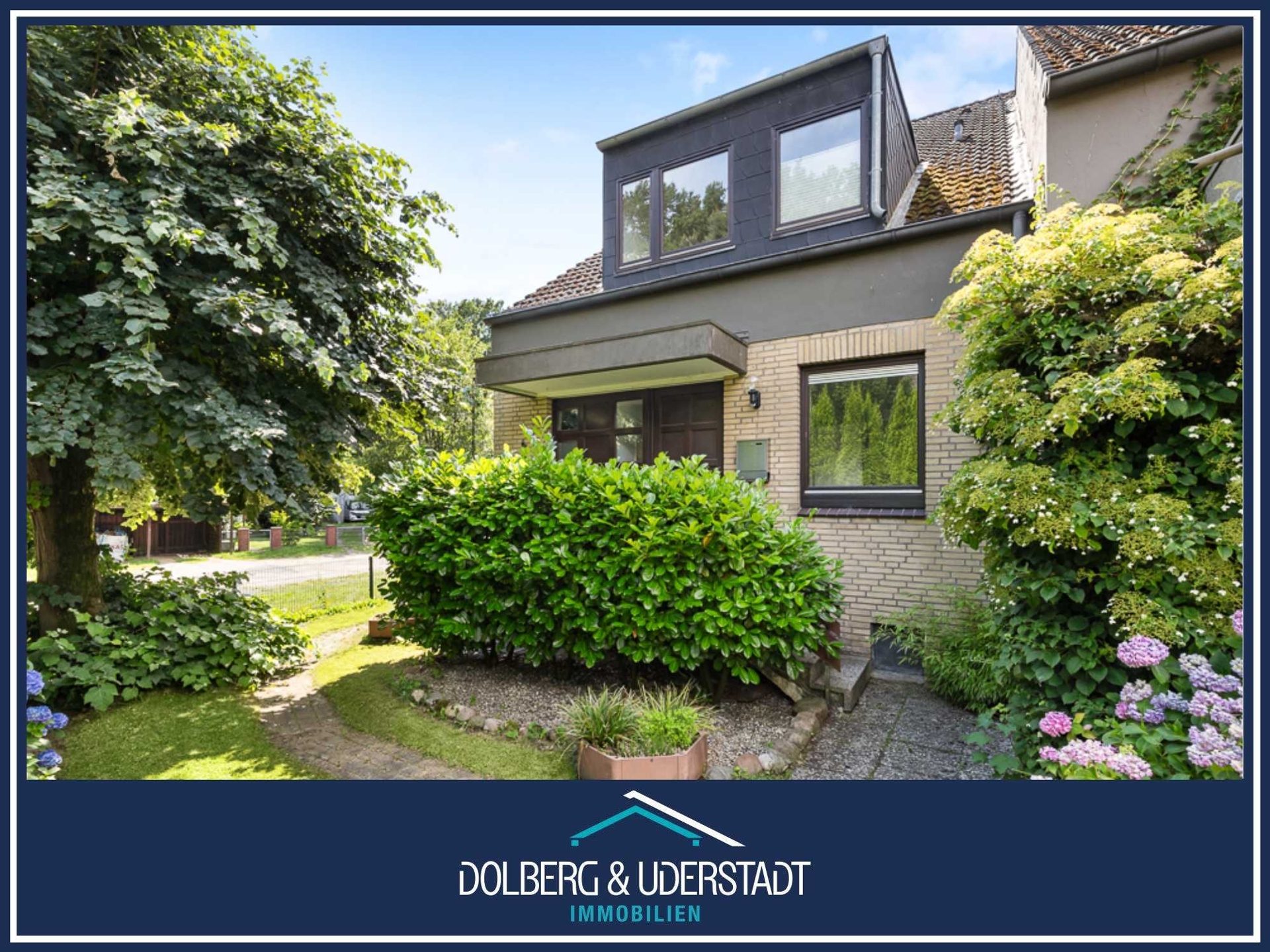 Immobilienangebot - Hamburg / Rahlstedt - Alle - Familienfreundliches Endreihenhaus mit viel Platz und sonniger Terrasse