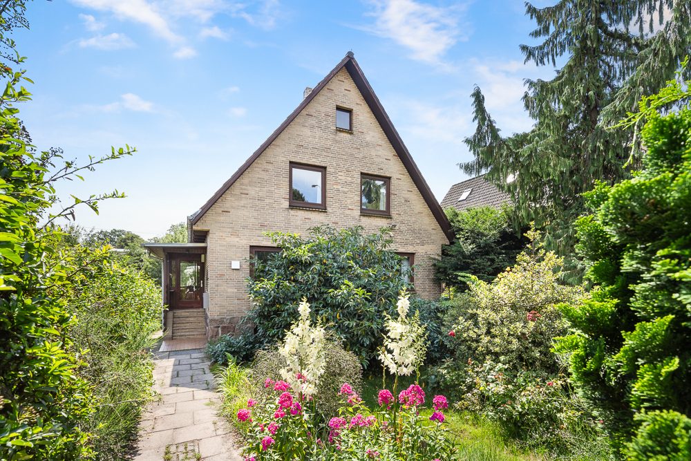 Immobilienangebot - Hamburg / Tonndorf - Alle - !! Nur noch Warteliste !! Großzügiges Haus mit Garten und viel Potenzial
